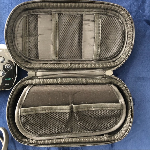 Sony PSP 2000 - Picture 4 of 6